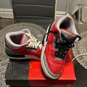Nike Air Jordan 3 Retro Red Black Sneakers